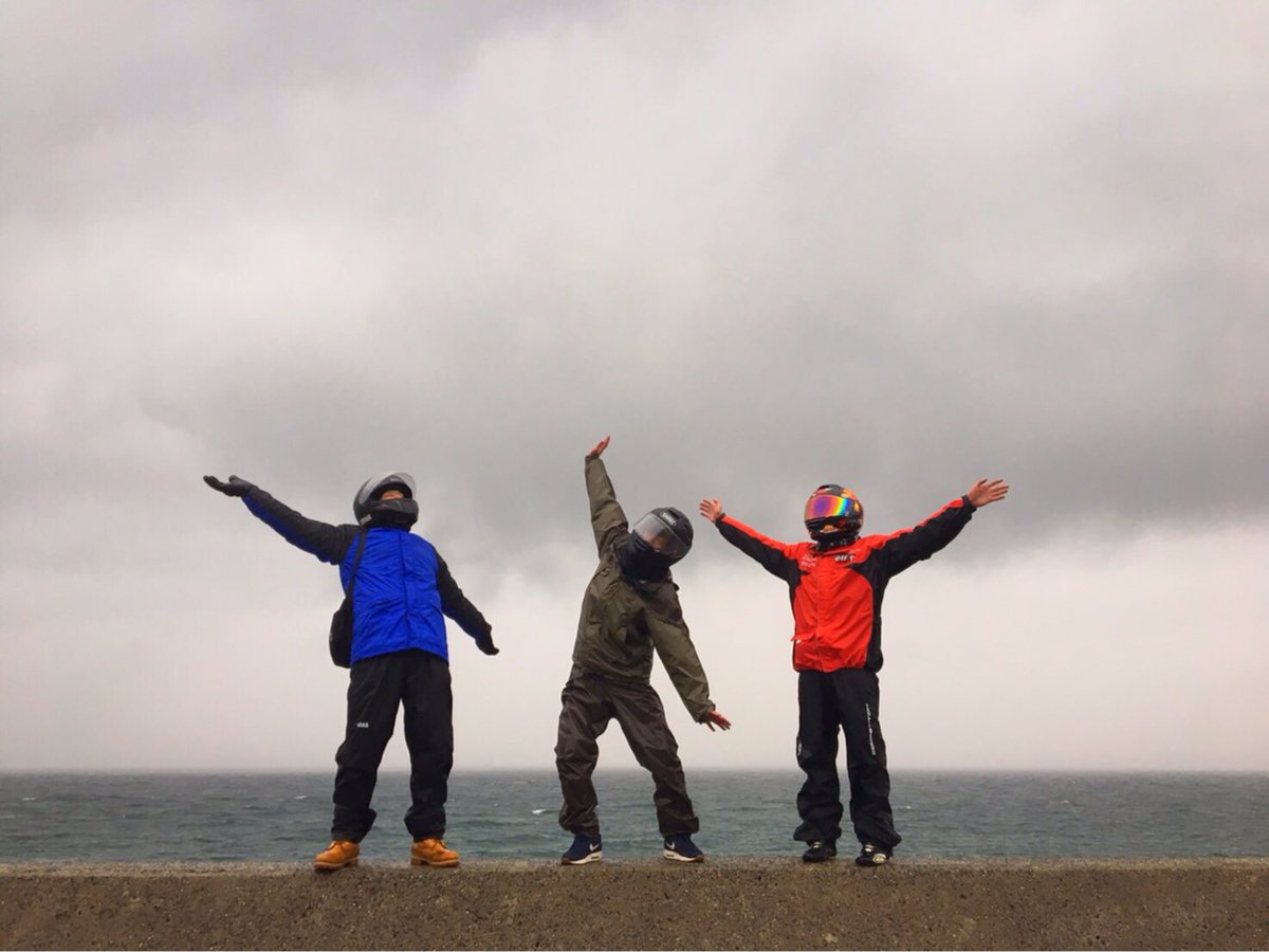 NNCT_motorcycle's tweet photo. 【活動報告】
卒業ツーリング！大雨でした！😭
そんな中でも参加してくれた皆さんありがとうございました🙇来年も企画するのでよろしくお願いします！低学年も気軽に参加してね✌(卒業ツーリングpart2するかも…)
#NNCT #NNCT卒業ツーリング 
#愛媛 #香川 #拡散希望 https://t.co/wKwMvkVxQn
