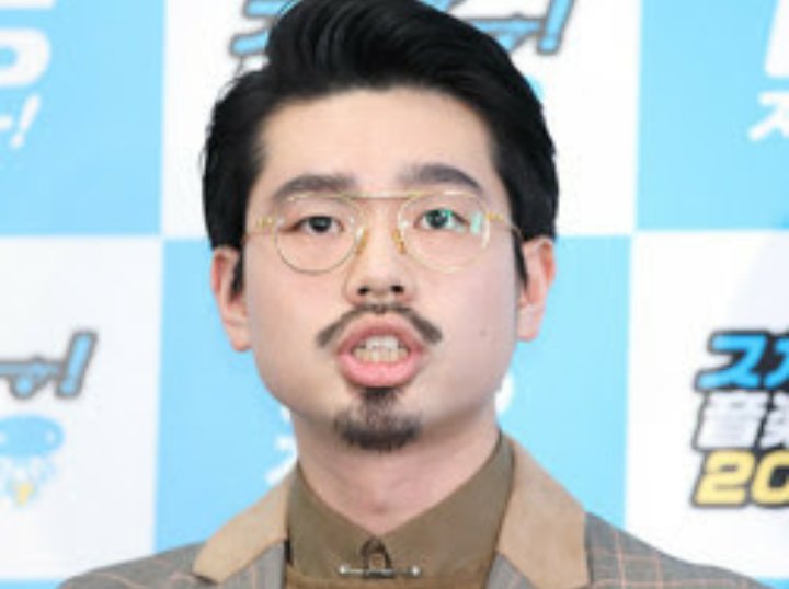 いとかず En Twitter 俺も就活生だしちょっと高めの美容室に行って ハマオカモトみたいにしてください って言おうと思ったけどダメや 髪型まで石田パイセンと同じになってしまうやん