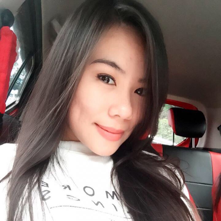 gloriviahillary's tweet photo. Come join me, or you'll be left behind #BIGOLIVE.  https://t.co/OoMGhdahJh https://t.co/fx6VUL8uXD