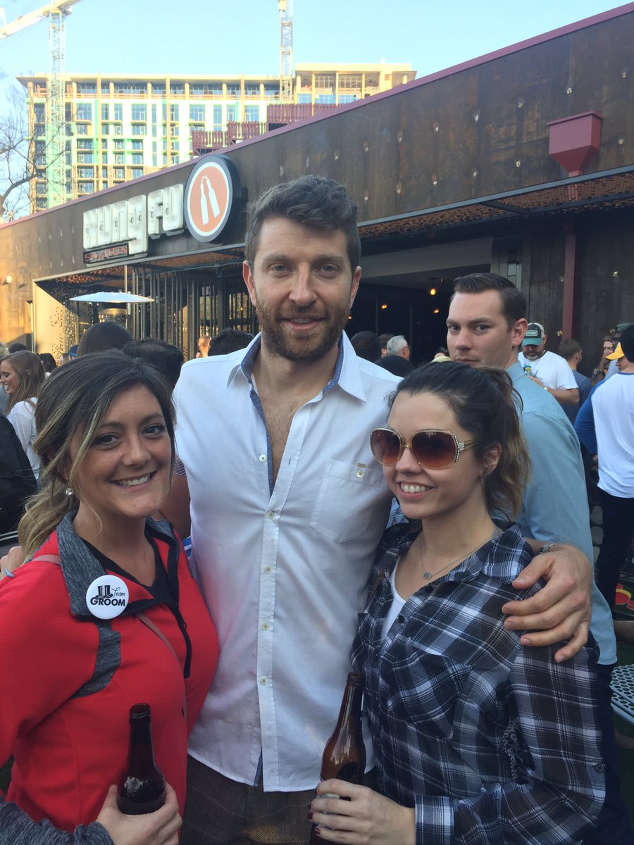 SouthLifeGoals's tweet photo. We had the best Sunday Funday yesterday with #thegroomscrew and @bretteldredge #goodvibes #Nashville https://t.co/eXoQsBEkll