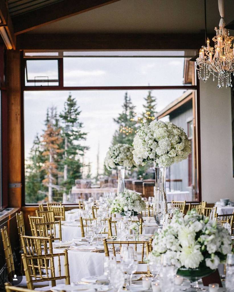 TheBluList's tweet image. When @Brookekeegan takes her show on the road to #Aspen you know it's going to be magic. P… ift.tt/2meUWYc