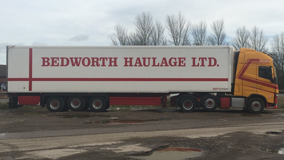 Bedworth Haulage Lorry <a href="/BedworthHaulage/">Bedworth Haulage</a> spotted today at Kates Cabin #Truckstop <a href="/KatesCabinCafe/">Kates Cabin Cafe A1</a> A1 #Peterborough. Thanks for the support!
