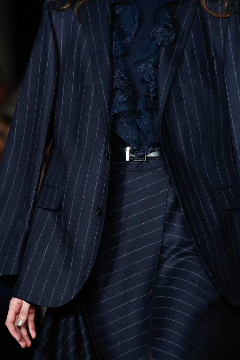 Details from our #AW17 womenswear show at #LFW last Friday at <a href="/Langham_London/">The Langham, London</a> #DaksLondon #Tailoring