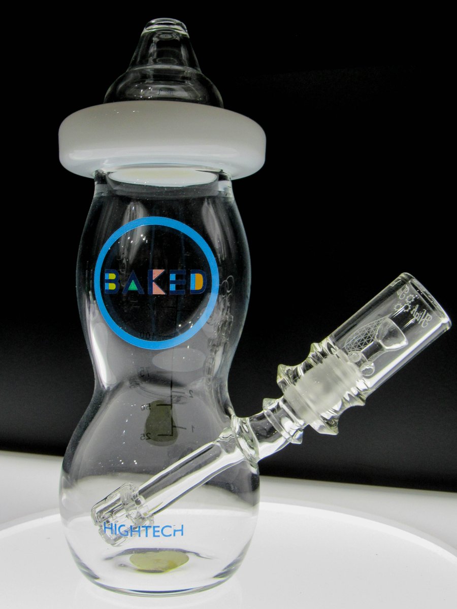 tnapdx's tweet image. It's Monday! That means we have 10% off extracts, concentrates and glass all day! #glass #bongs #hightechglass #smoke #portland #deals