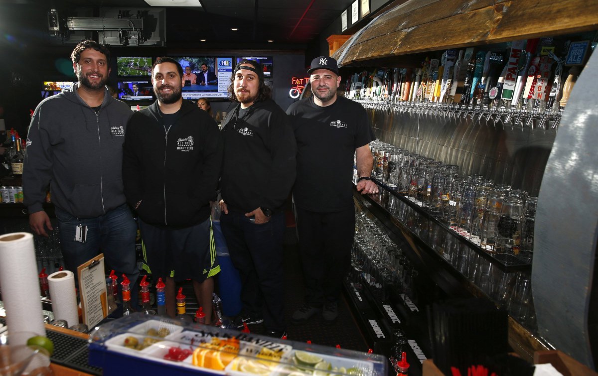 Brothers to bring new restaurant, sports bar to Toms River  app.com/story/entertai… <a href="/AsburyAleHouse/">Asbury Ale House</a>