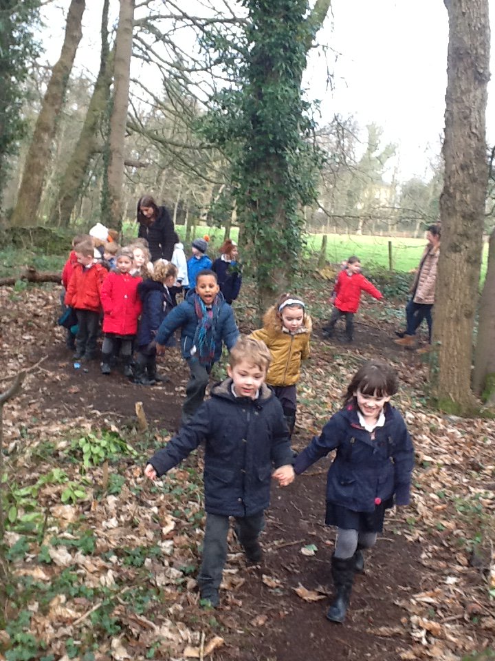 WYorksProbation's tweet image. It’s great outdoors at Huddersfield school thanks to #community #payback workers westyorkshirecrc.co.uk/news/news/