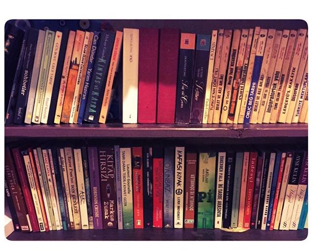 Okumaveyardimls's tweet photo. Soru: Neden kitap okuyorsun?
Cevap: Gezegenler arasında yolculuk yapmayı seviyorum. https://t.co/ow7wpTHvmw
