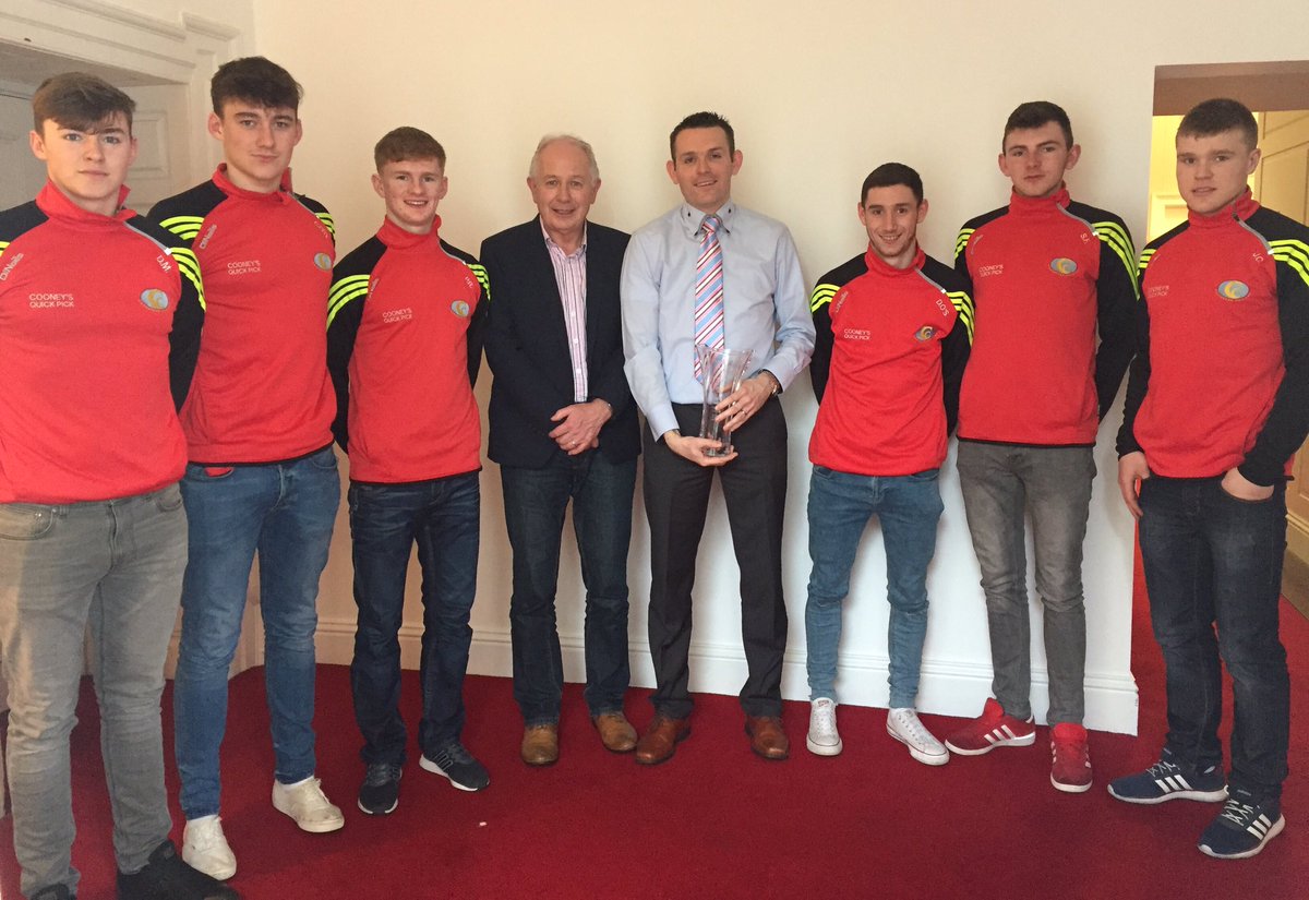 PaudieP's tweet photo. Delighted  @daviddrummond16 coach Coachford Coll @Munsterpps Sen B F champs s Jan winner of the @C103Cork &amp; @Corks96FM @RochestownPark SSOTM https://t.co/arLohl7HIP