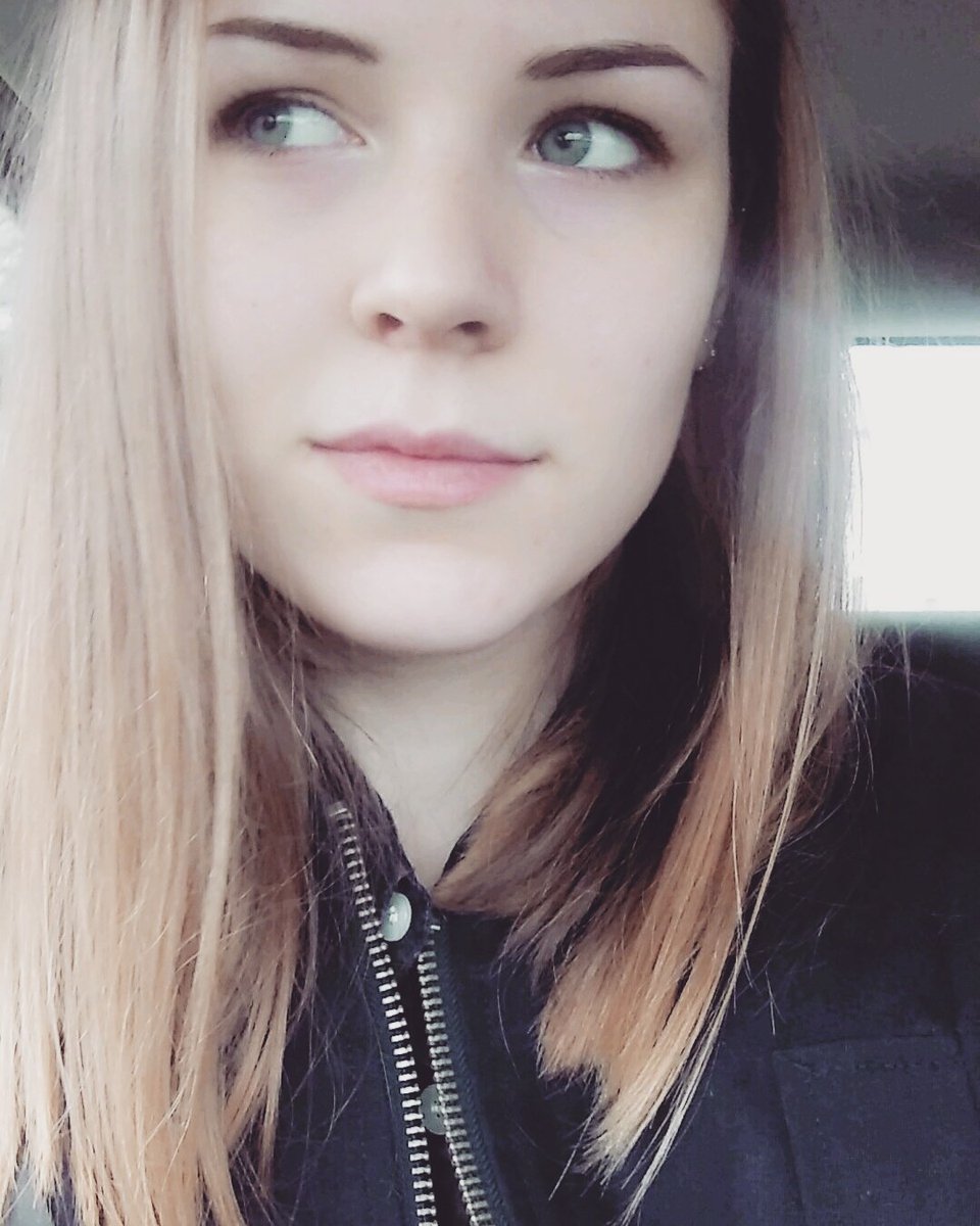 ElanorJo's tweet photo. #carselfie https://t.co/ZUhpdocgf7