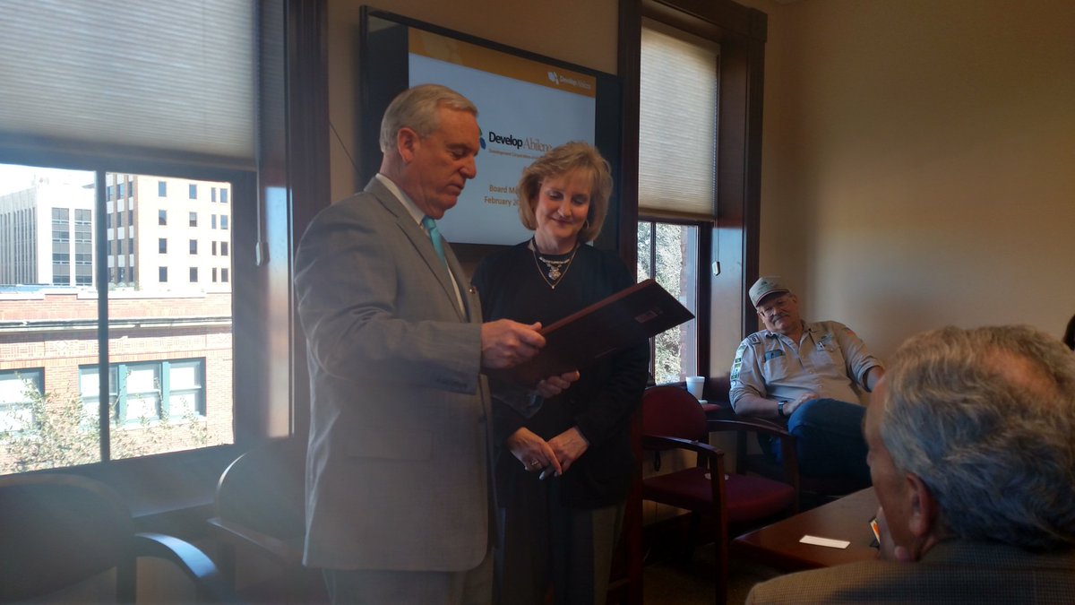 Mayor Norm Archibald recognizes two DCOA board members, Marelyn Shedd and Dani Ramsay, to kick off meeting.