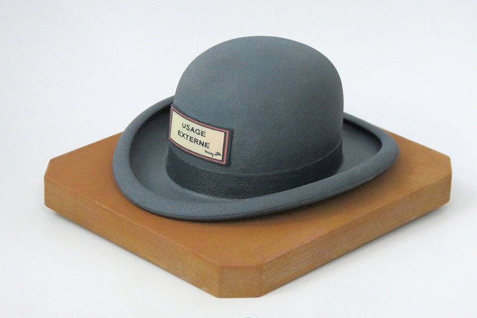 buy3d_bcn's tweet photo. 3D interpretation of one of Magritte's paintings (Usage Externe). #3dprinting #magritte #3… https://t.co/LQTllNhTZB https://t.co/p5bKibsYs4