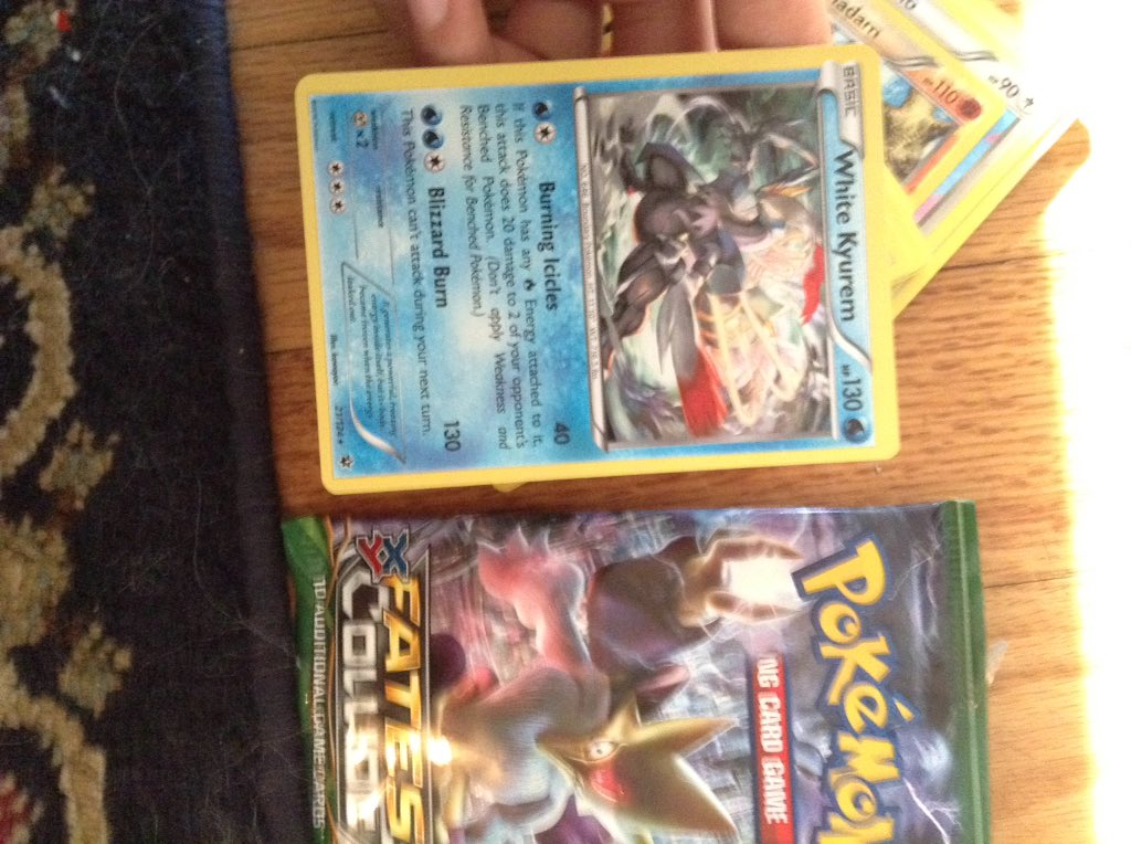 ShipperViolet's tweet image. I CANT BELIEVE I GOT WHITE KYREM OUT OF A FATES COLLIDE PACK.