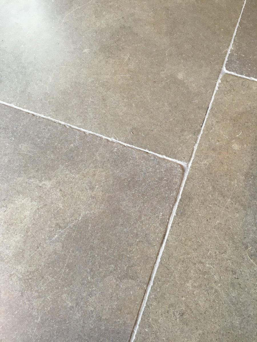 IndigenousLtdUK's tweet image. Our #tumbled #limestoneflooring offers many #practicalbenefits &amp;amp; is a fantastic option for #bathrooms &amp;amp; #kitchens! ow.ly/tEVe307Y0RU