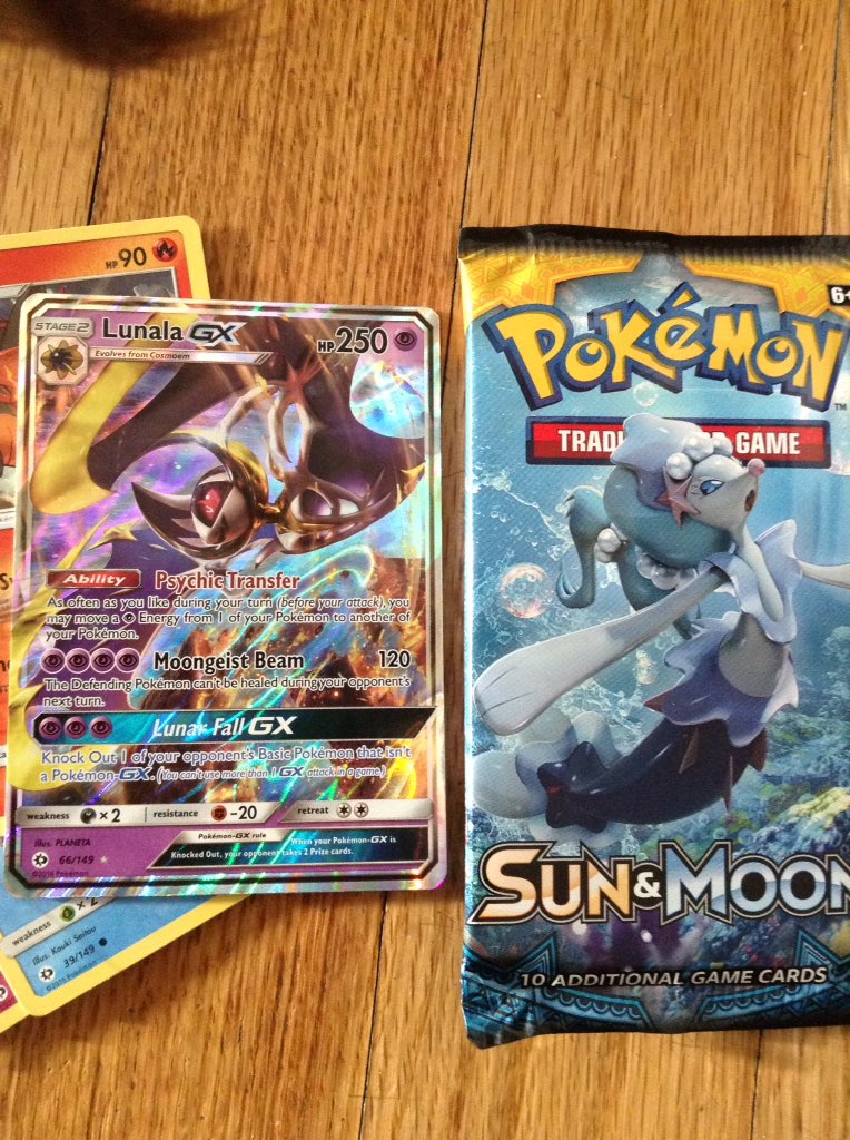 ShipperViolet's tweet image. I didn't even know Lunala GX existed before I opened this pack.