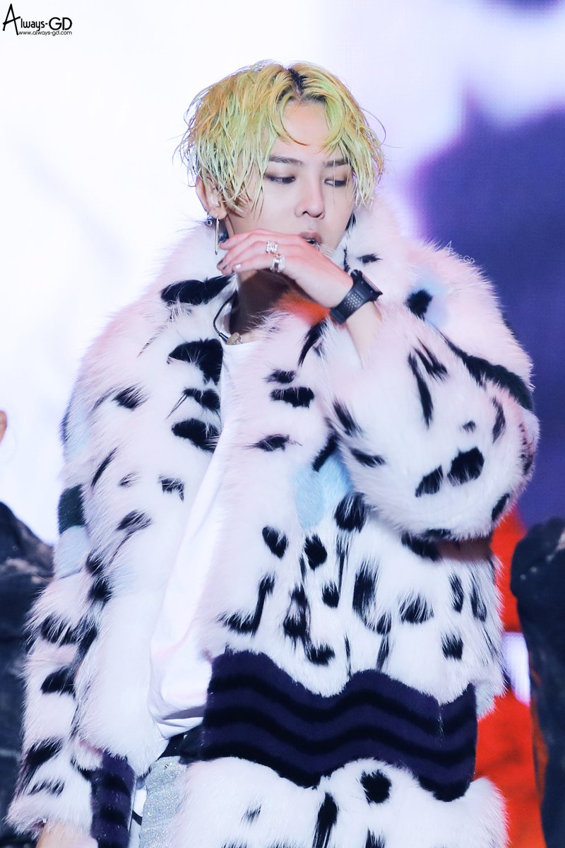ぬっきぃ Bigbangアカ 私 一重だからジヨンのメイク参考にしてるんだけど ジヨンはアイライナー何使ってるんだろ 囲み目全然崩れないからすげーわ メイク本だしてくれないかなあ Bigbang Gdragon ぬっきぃ Bigbangアカ 私 一重だからジヨンのメイク参考にしてるんだけど ジヨンはアイライナー何使ってるんだろ 囲み目全然崩れないからすげーわ メイク本だしてくれないかなあ Bigbang Gdragon