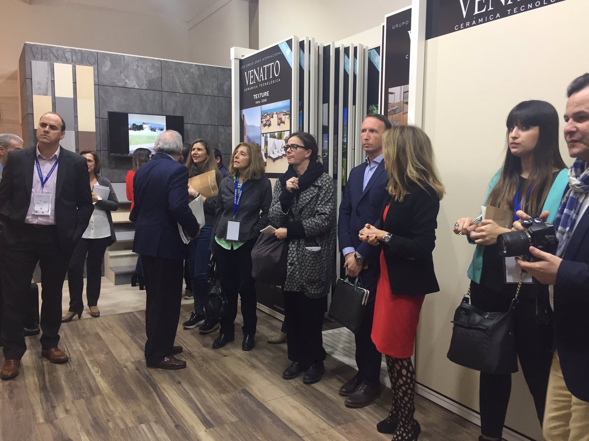 Cevisama's tweet photo. Presentación novedades en #frontek, #arttek y productos gran tamaño de @GrecoGres ahora para prensa especializada https://t.co/WmIaQbG96d