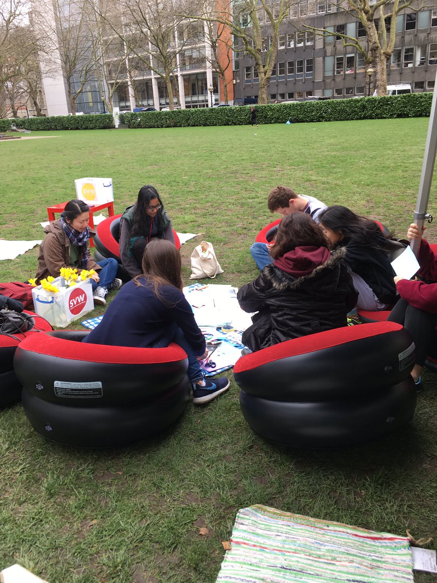 icu_SD's tweet photo. #SVW2017 in full swing at #imperialCollege currently making cards for sick children and have been learning about Scratch coding! ✨ https://t.co/gW6BvbjOTm