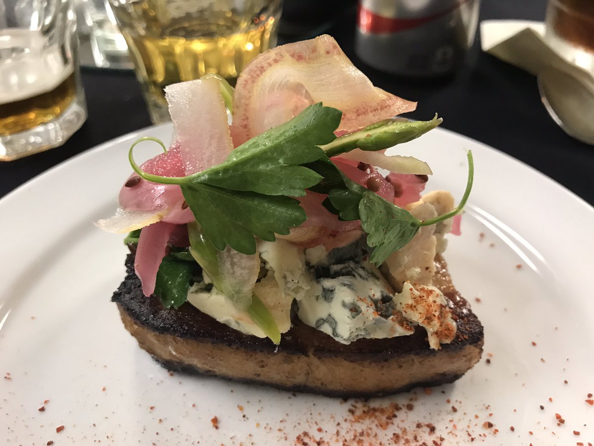 lesliegolf's tweet photo. Joined a country club in December. Have been barely there. Went last night for dinner. Foie. Berkshire Blu. Prime Rib. Man they can cook. https://t.co/OWafKNO2Yg