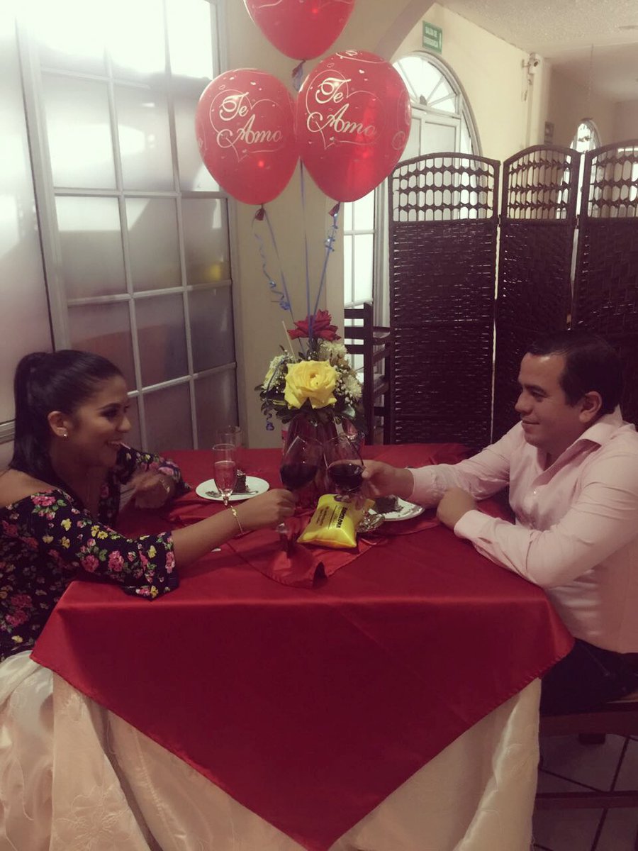 joseandresm7's tweet photo. Mil gracias por esta linda sorpresa mi amor, 14 de Febrero un poquito atrasado, te amo https://t.co/sXThImbLaa