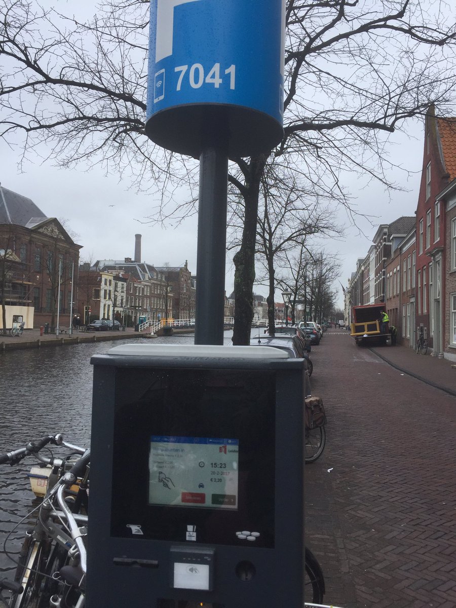 ericbrinkel's tweet photo. Handig die parkeerautomaten in #Leiden helaas werkt deze ook weer niet #fail https://t.co/7DZHxQl15X