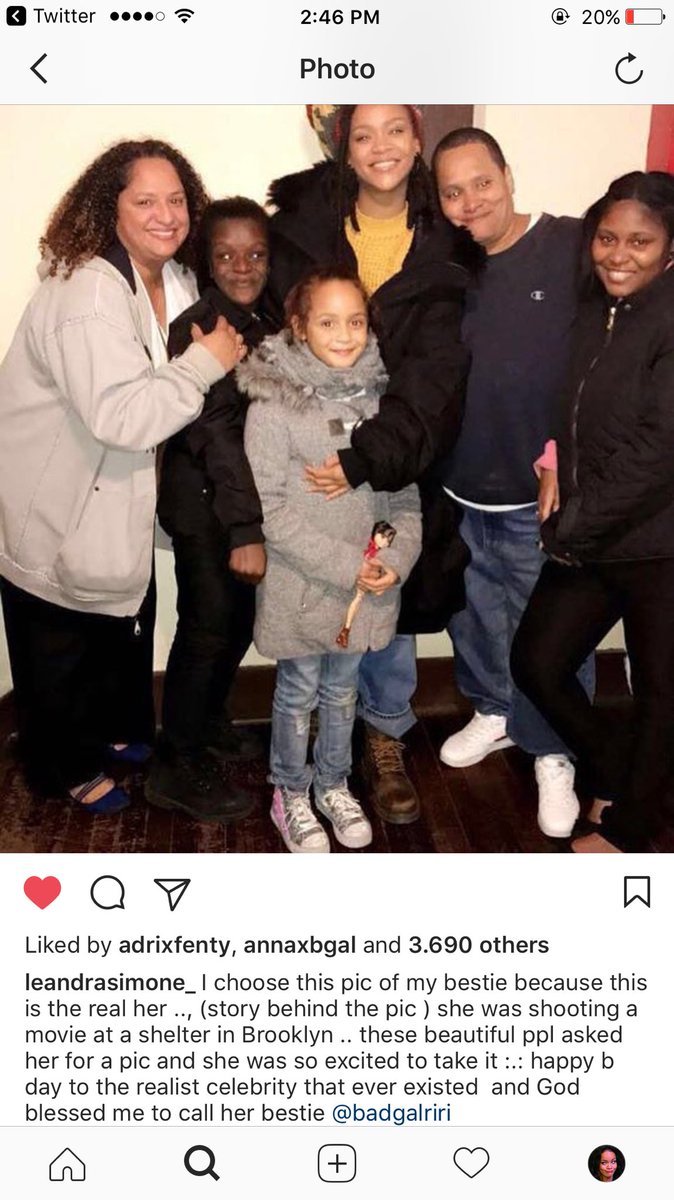 badg4lrihanna tweet picture