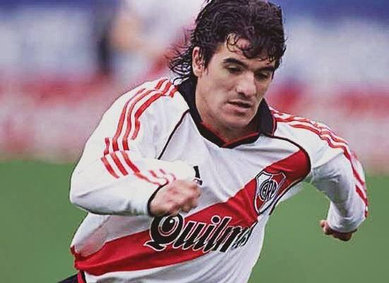 Un día como hoy 20/2/2002, en #River 6-#Unión 0, por única vez en su carrera, el "Burrito" #ArielOrtega marcó 4 goles en un partido