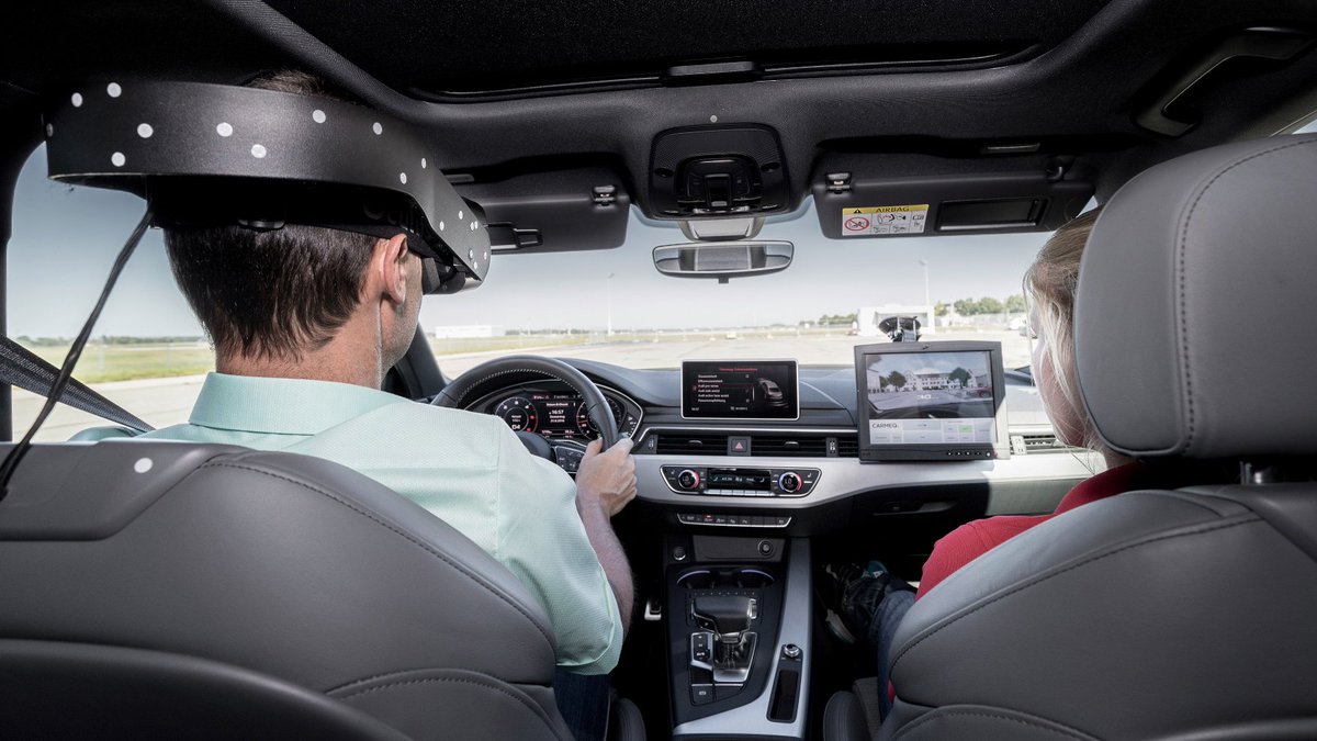 Виртуальная реальность автомобили. Реальную машину в виртуальную. Машина виртуальной реальности. Vr технологии. Кокпит для vr.