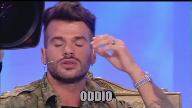 SimonaCipriani4's tweet photo. Luca con quei capelli 
#clario #uominiedonne https://t.co/AR0x84zxfL