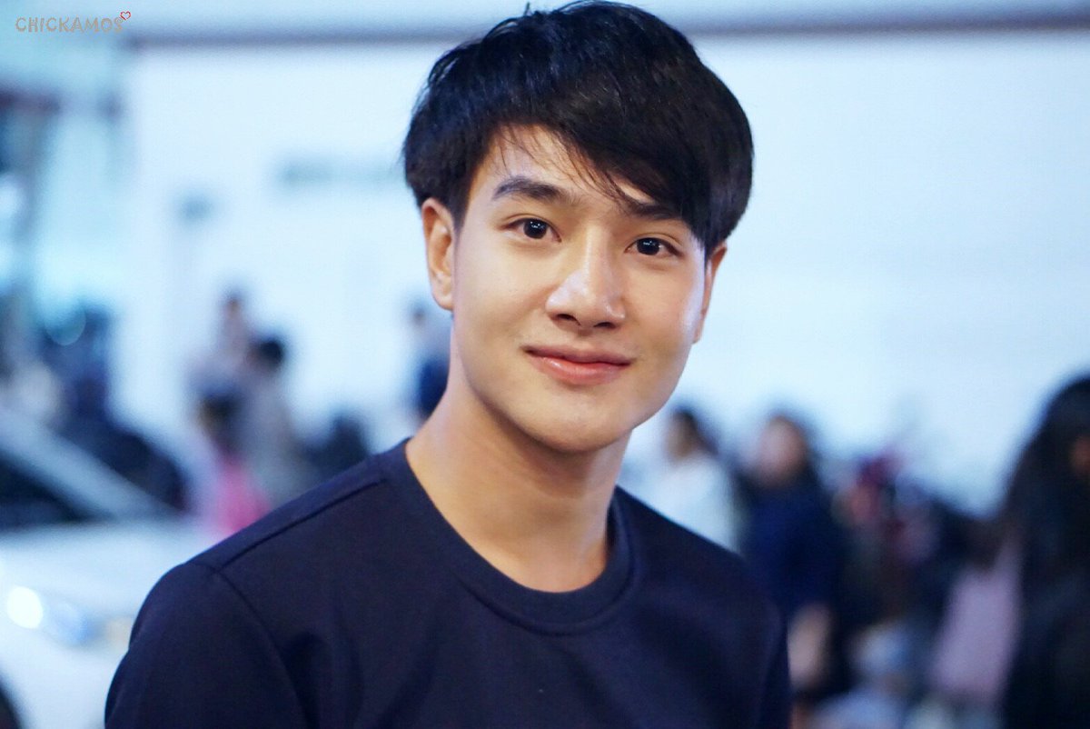 Chickamos's tweet photo. กำลังใจจะทำให้มีพลังสู้ต่อ รักยูวเหมือนเดิม ยิ้มสิครับรออะไร หายเจ็บหลังไวๆแล้วไปวิ่งเล่นกับทุกคนกัน ❤🤘😍
#AlwaysSupportMos
@saksit_mos https://t.co/heclNKmxRM