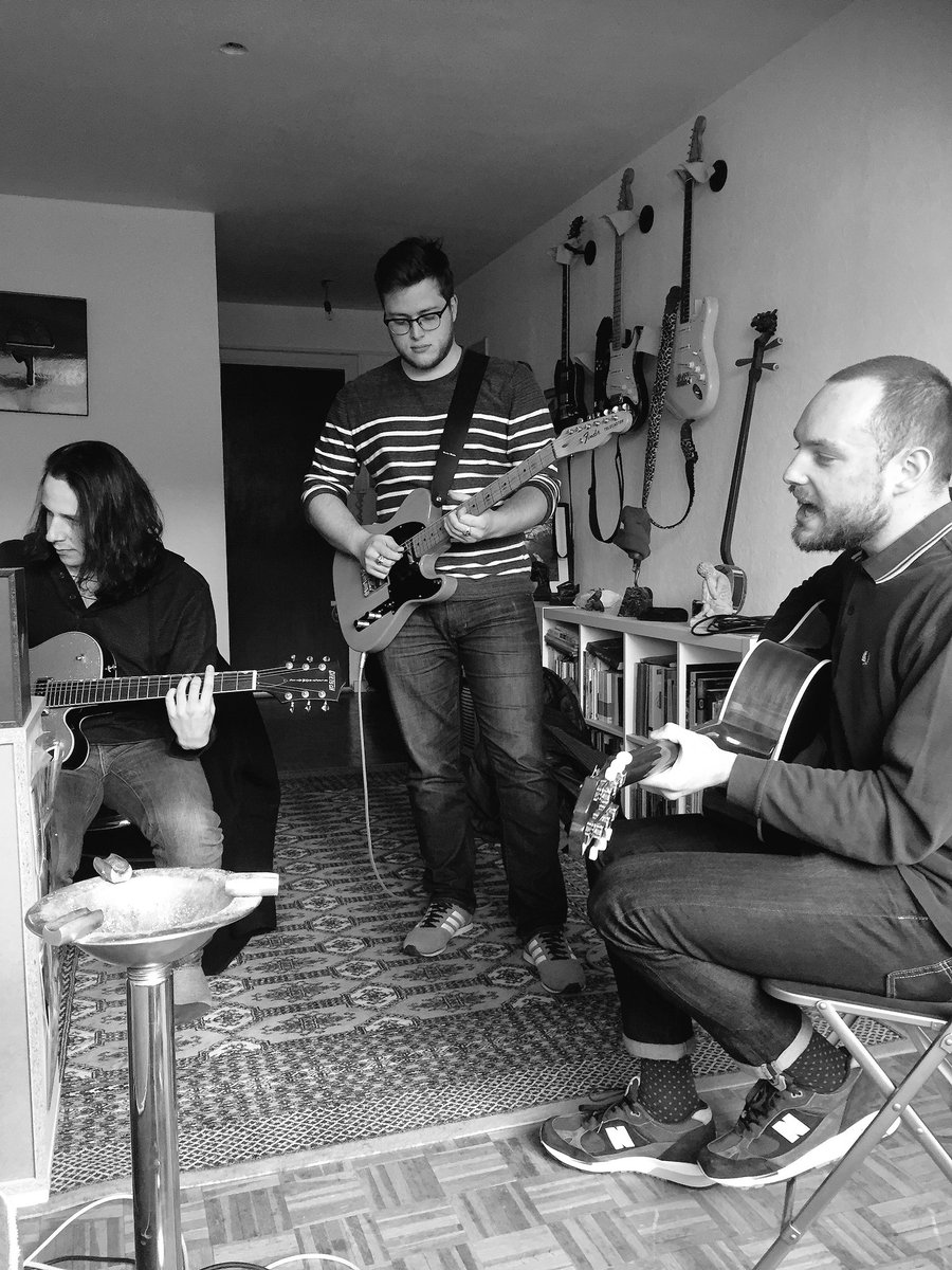 Azfzkt's tweet photo. See you soon at Gambetta Club, april 15th. We are happy to share the stage with WJC #badstories #gambettaclub 🔜🔜🔥 ready to #Groove https://t.co/jFpGqYaMVD