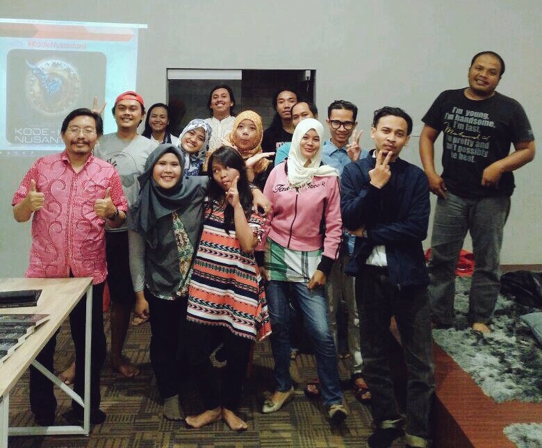 Pesan utk kalian tetap semangat menjaga kelestarian budaya dan tradisi Indonesia lewat #KodeNusantara ya,sob!