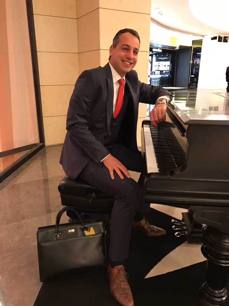 dr_antoniades's tweet photo. After grading my students' midterm i decided to audition for a new job! (They actually did well and they improve by the day. Proud of them) https://t.co/wivMSgpXpS