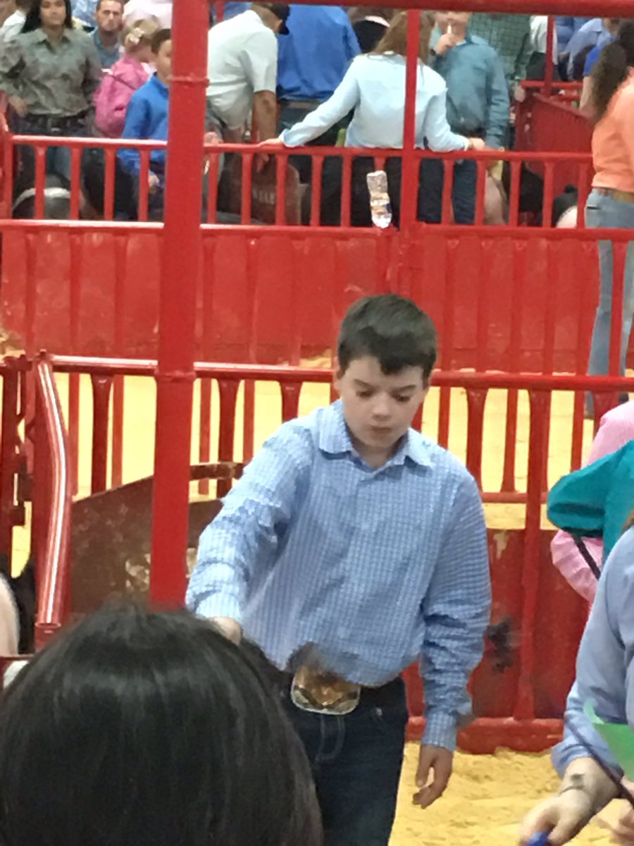 Mrs_Lockwood_Urea tweet media