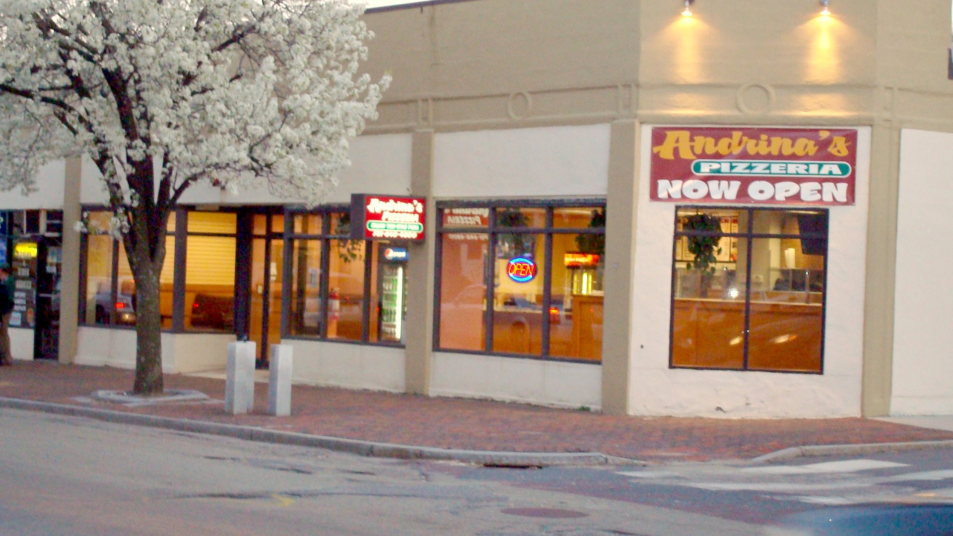 Andrinas pizza discount