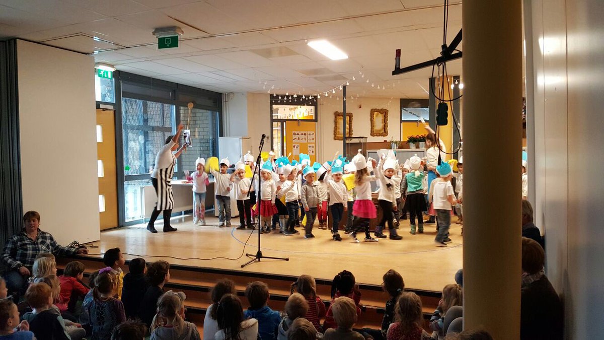 obsdebongerd's tweet photo. Vrijdag hebben we genoten van een weergaloze voorstelling van groep 1! @obsdebongerd #Odijk #Wereldkidz #pannenkoek #ophetpodium https://t.co/OQJO5w6vYm