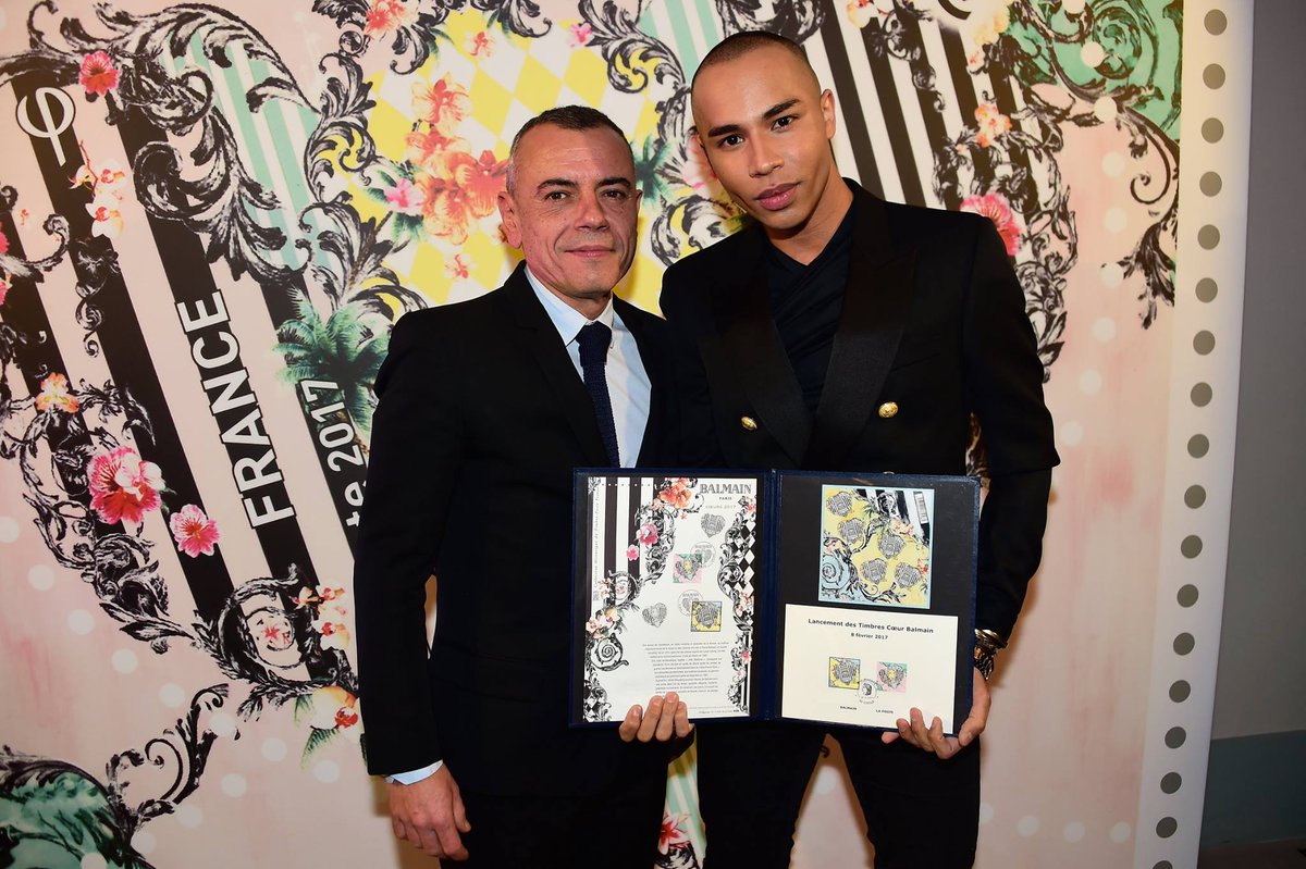 BrunoViala's tweet photo. #ExecutiveEvent Nos équipes collaboraient avec KDC Paris, La Poste et @Balmain pour le lancement de la Heart Stamp Collection 2017 #Création https://t.co/zSdKnc2Ik8