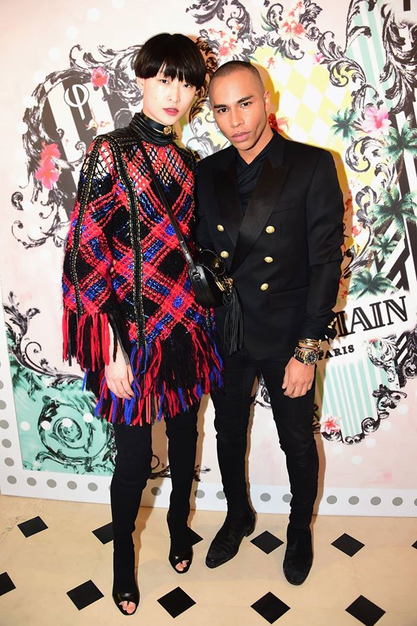 BrunoViala's tweet photo. #ExecutiveEvent Nos équipes collaboraient avec KDC Paris, La Poste et @Balmain pour le lancement de la Heart Stamp Collection 2017 #Création https://t.co/zSdKnc2Ik8