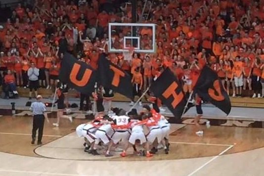 NBCSPreps's tweet photo. ND Bullpen vs. UTHS Panther Posse: Student section big dance begins Tue/12p!
Info: https://t.co/ljYSCdPet9
Brackets: https://t.co/vcYwgMFAl5 https://t.co/7ClgU1xjIH