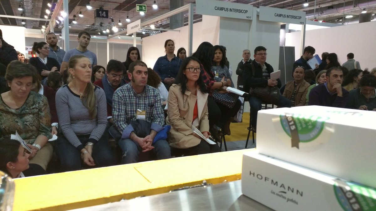 bakeandicecream's tweet photo. En breves minutos empieza en #Intersicop2017 el taller @HofmannBCN con Eric Ortuño y su equipo. Streaming en la web https://t.co/9aonqJSdzh https://t.co/d3phTcoQjp