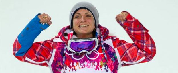 WomenSports_fr's tweet photo. Le sourire du jour: @MarieMartinod sur le #halpipe pré-olympique de @pyeongchang2018 Elle remporte le GLOBE de la spécialité 💪 #WomenSports https://t.co/DCRY3s1Kzp