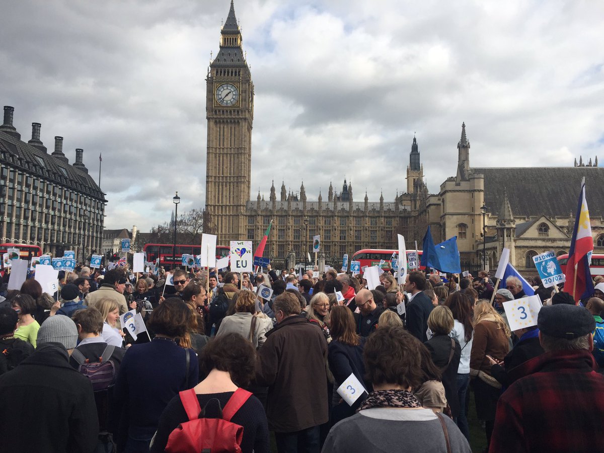 ElbowSurfshirt's tweet photo. Happy to support #1DayWithoutUs in #London today. Plenty of National Flags being displayed at Parliament Square @1daywithoutus @theresa_may https://t.co/5hYzgJD00B