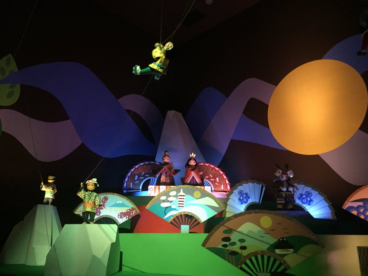 五井ヒロト 東京ディズニーリゾートの景色305 イッツ ア スモールワールドの景色 次に旅するのはアジア大陸 日本の景色もここで登場します 日本のシンボル 富士山を背景に 正月の凧あげや 桃の節句の雛人形など日本の年中行事が登場します 五井ヒロト 東京ディズニーリゾートの景色305 イッツ ア スモールワールドの景色 次に旅するのはアジア大陸 日本の景色もここで登場します 日本のシンボル 富士山を背景に 正月の凧あげや 桃の節句の雛人形など日本の年中行事が登場します