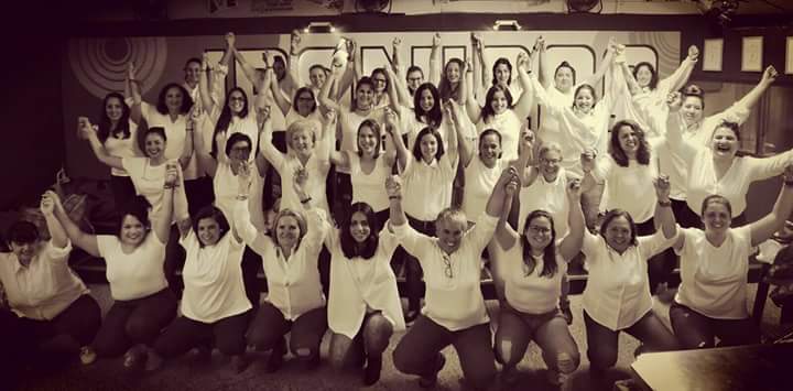 Por ellas...NUESTRAS SUPERHEROINAS...madres, abuelas, familia...
Mujeres luchadoras que son el espejo en el que nos miramos cada día. 🐢🎺❤