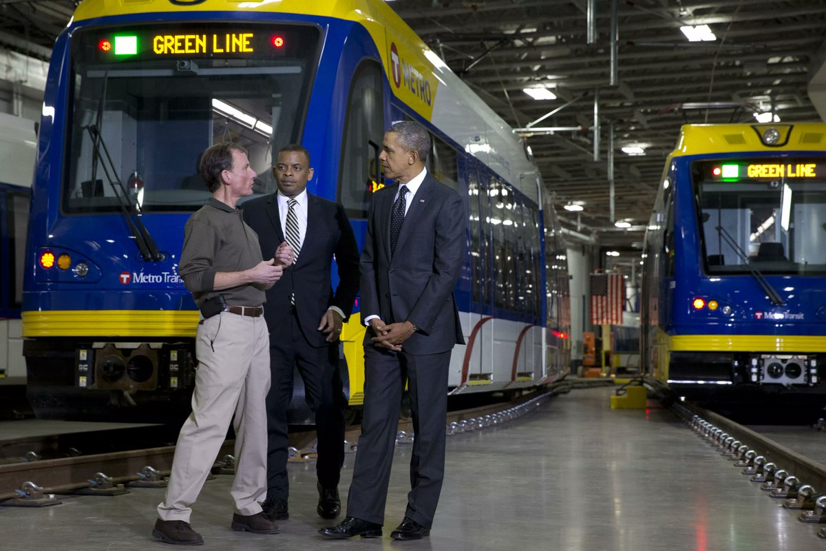 NYPublicTransit's tweet photo. Happy President's Day! Here's President Barack Obama with @SecretaryFoxx viewing DC buses! #gopublictransit https://t.co/bLVTO7wck5