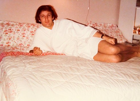 Want to make someone Puke?  RETWEET this 'Sexy" Picture of our President #PresidentsDay
