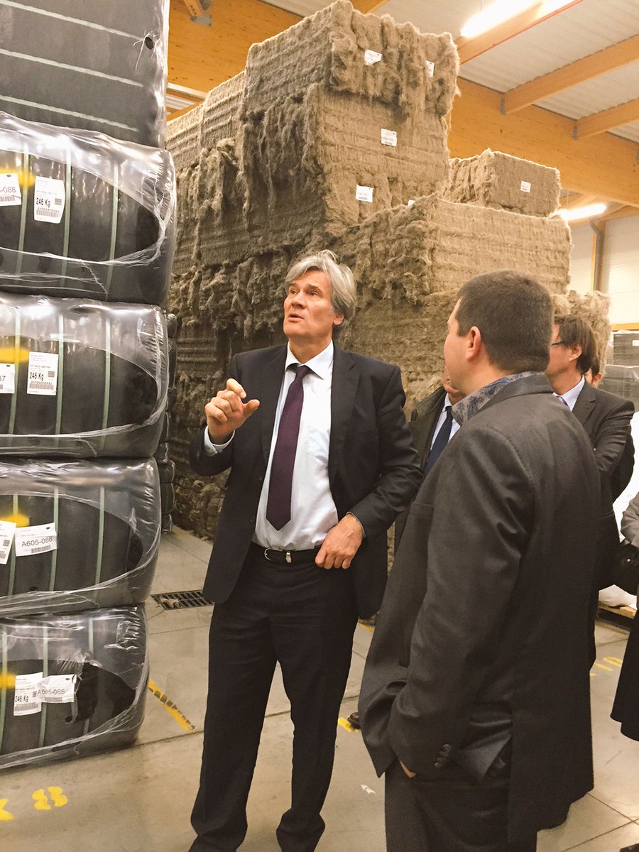 SLeFoll's tweet photo. Visite d'@Ecotechnilin, entreprise de fourniture de produits nontissés à base de lin pour les équipements automobiles #bioeconomie https://t.co/Gaxtj6uAbY