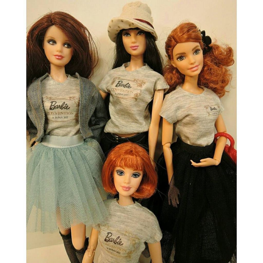 Barbarayousou's tweet photo. このTシャツ色々使えて便利😊 #バービー日本 #バビコン2017 #barbie #barbiedoll #barbiegram #barbiestagram #barbieph… https://t.co/BjsIKecRZe https://t.co/pZgs5GBXfI