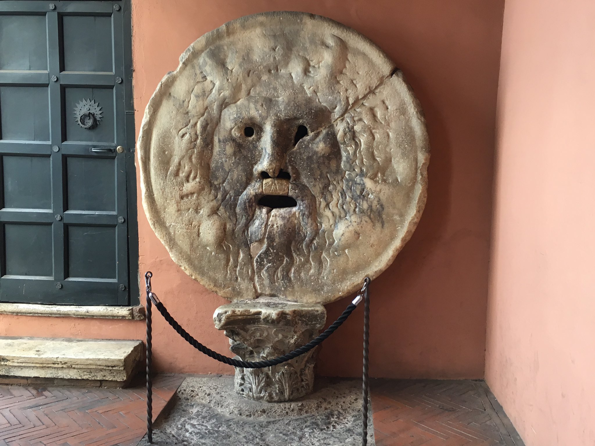 1000以上 La Bocca Della Verita 占い 7700 La Bocca Della Verita 占い 見方 Mbaheblogjpavon