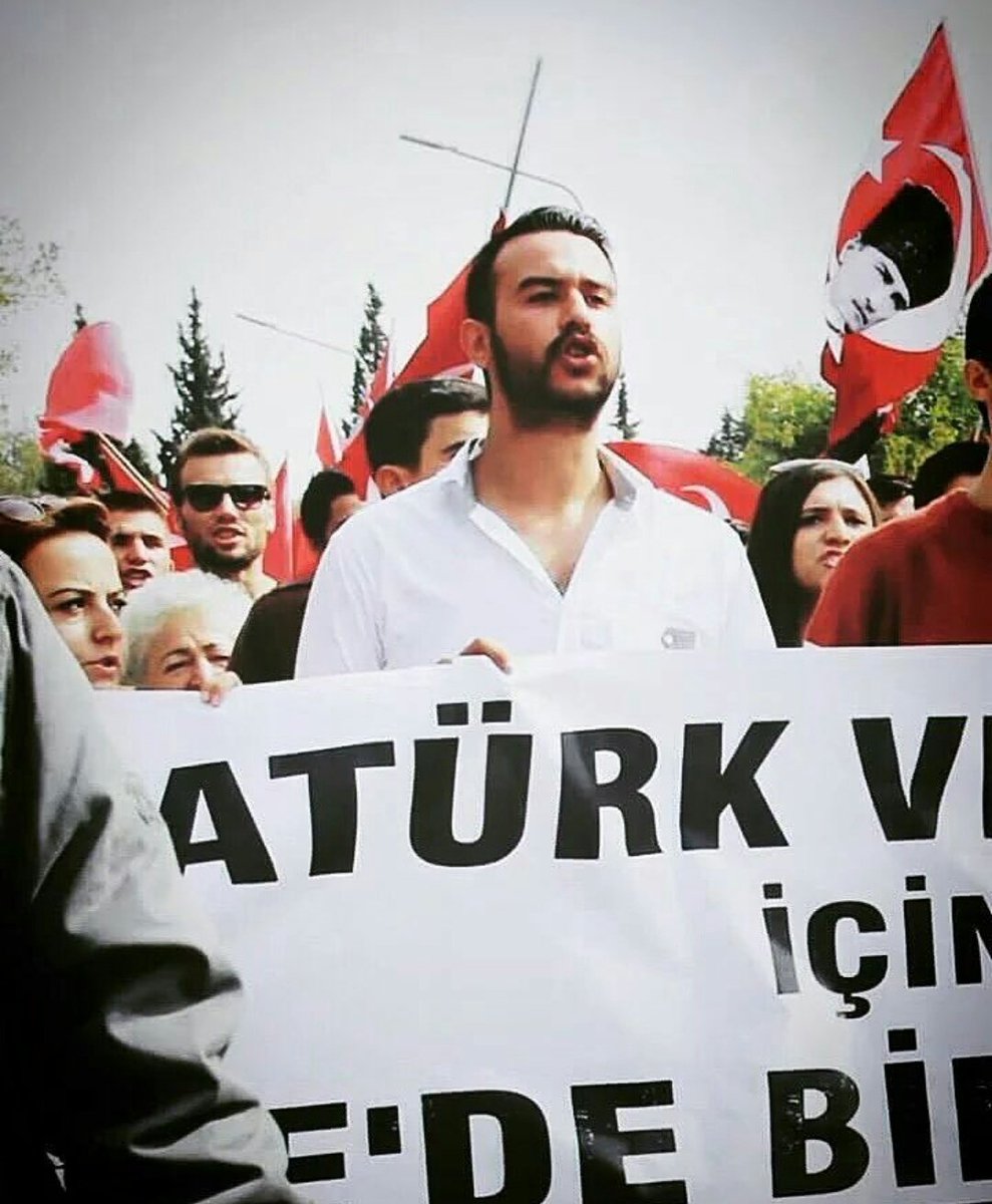 TTAgrup's tweet photo. Gençler için vatani işlerde ölmek söz konusu olabilir.
Lakin korkmak asla!
| BAŞBUĞ ATATÜRK
#FıratÇakıroğlu https://t.co/lurxiYTodM