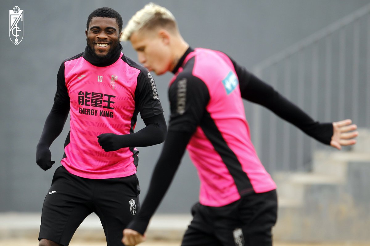 Granada CF ❤️⚪️ tweet media